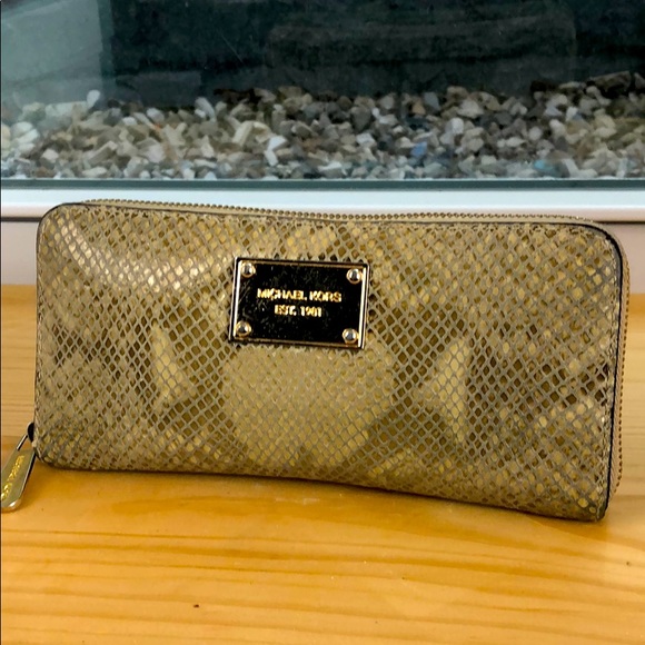 Michael Kors Python Leather gold Wallet Clutch - Picture 1 of 6